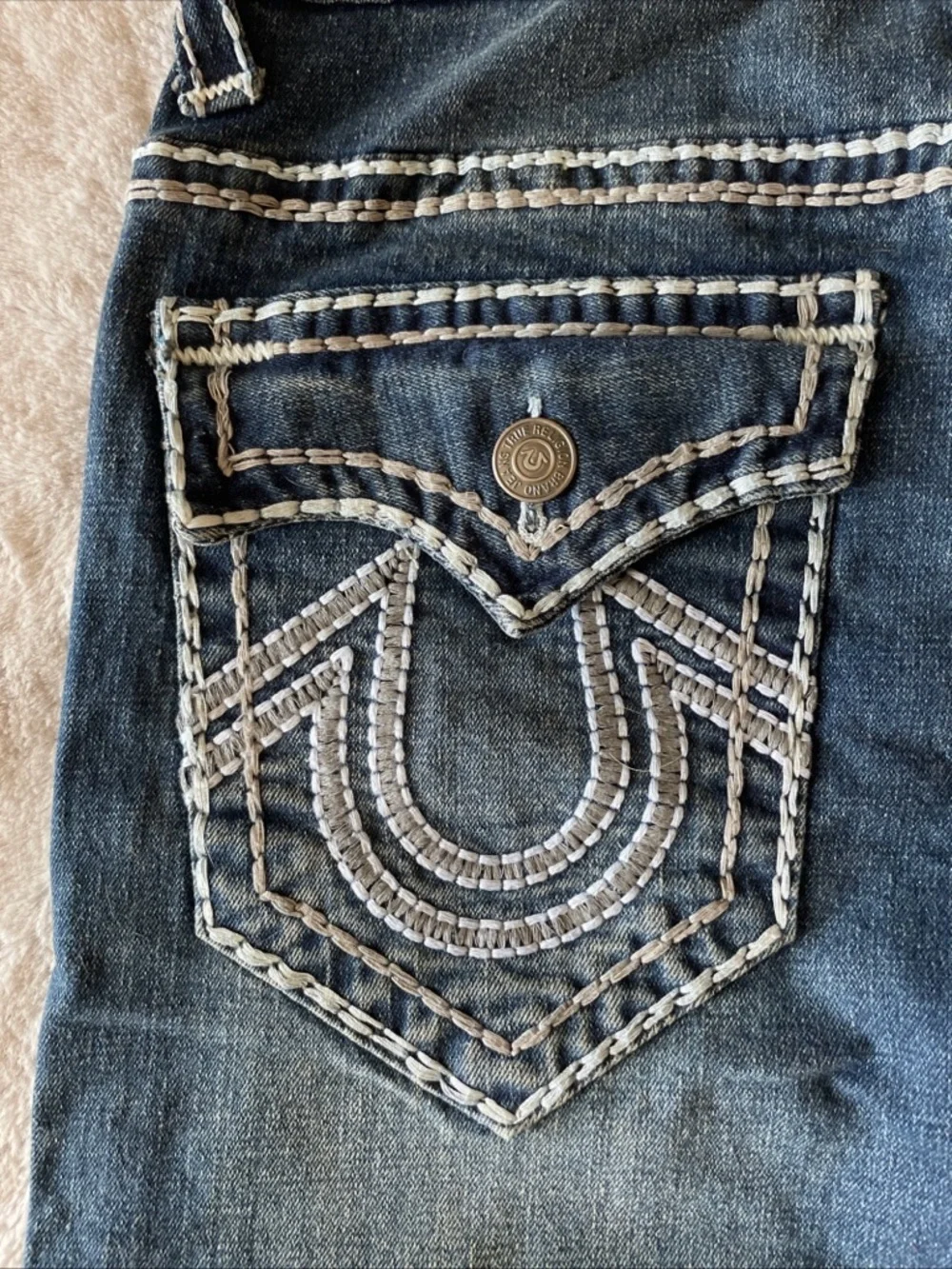 True Religion Indigo Denim Jeans with Contrast Stitching super Ricky T size 31
